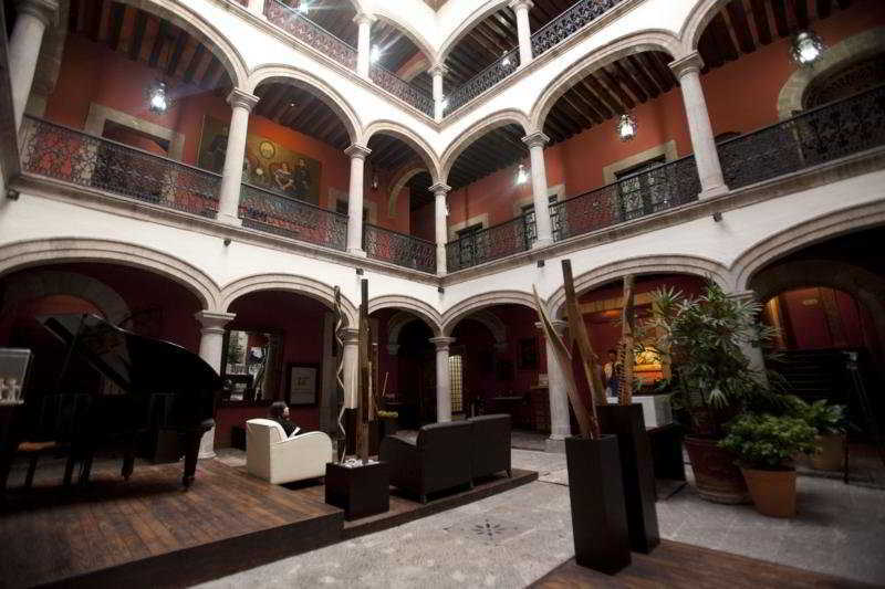 Hotel Misión Catedral Morelia Exterior foto